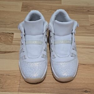 ​Air Jordan 11 Retro Low GG Frost White Heiress 897331-100 Size 7Y